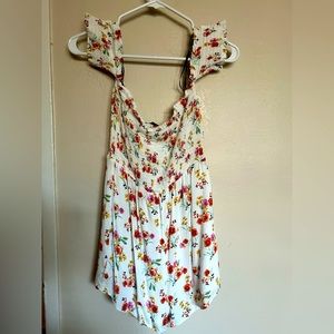 Floral romper NWOT